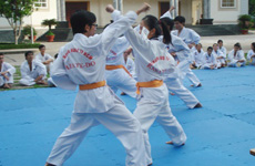 PHÂN ĐƯỜNG CHOJU KARATEDO TRƯỜNG ĐẠI HỌC NGÂN HÀNG TP. HCM